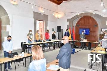 El Calero, con la voz de Pilar González, se posiciona contra la pandemia de la violencia machista/Francisco Javier Santana.